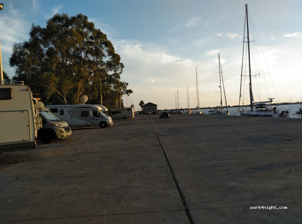 (302 00) Mesolongi - 27 Eparchiaki Odos Mesologgiou - Alikon Tourlidas — foto