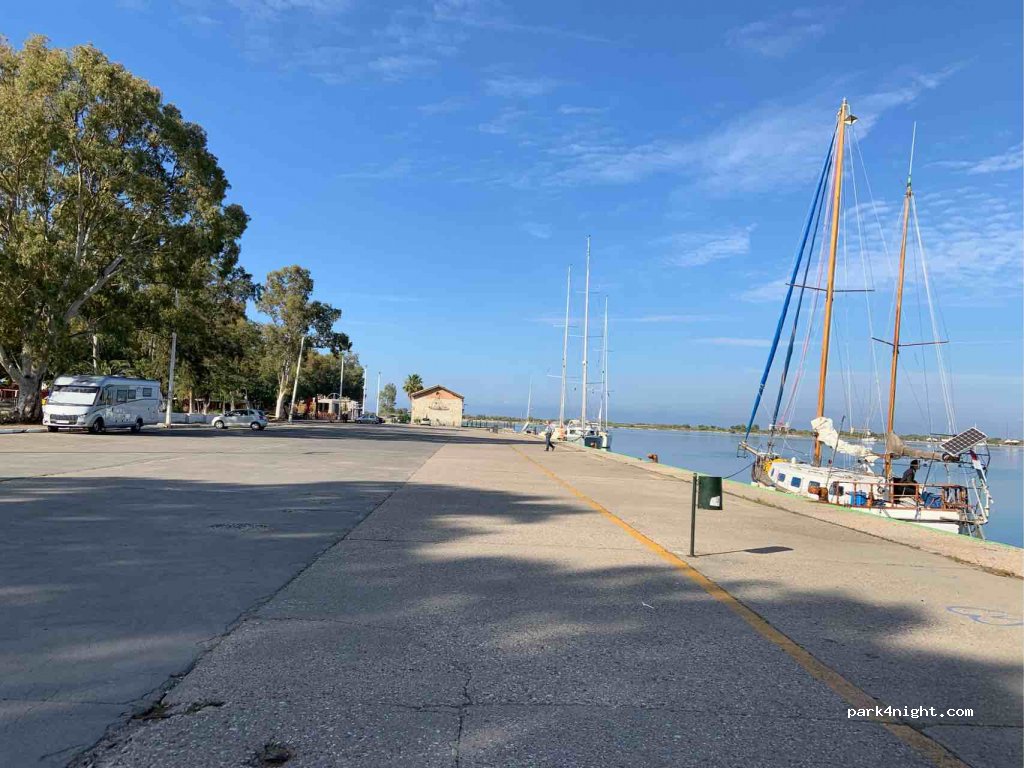(302 00) Mesolongi - 27 Eparchiaki Odos Mesologgiou - Alikon Tourlidas — foto 3