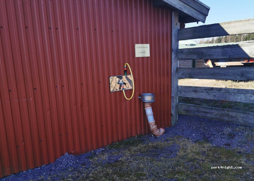Ställplats bisonfarmen — foto