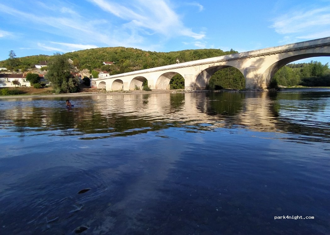 Camping du Pont — foto
