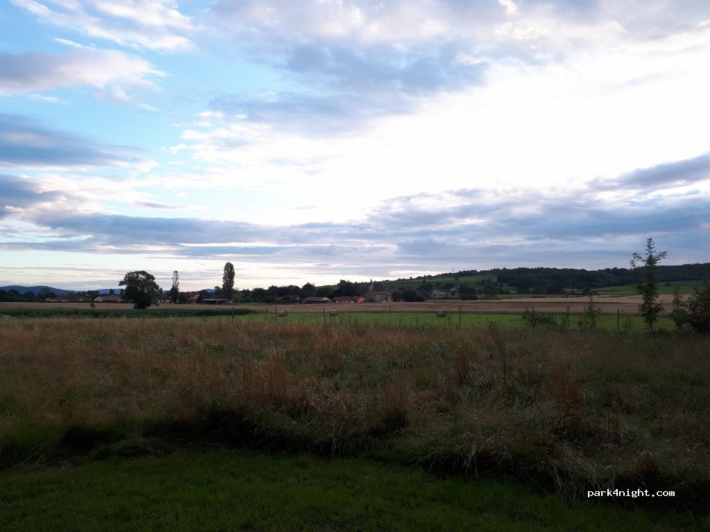 (71700) Farges-lès-Mâcon - À la Quessarde — foto 3