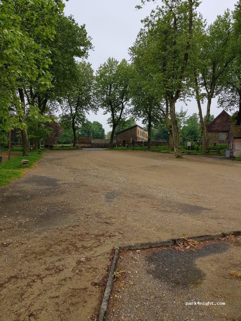 (87380) Magnac-Bourg - 1 Route du Moulin — foto