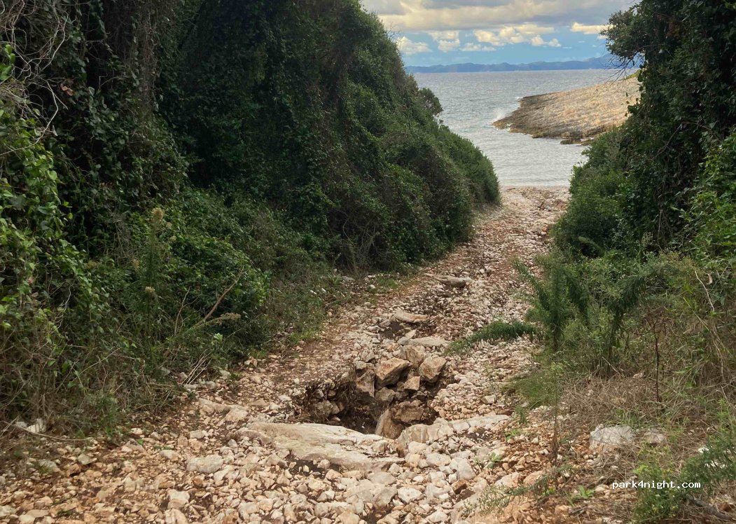 (20273) Čara - Unnamed Road — foto 4