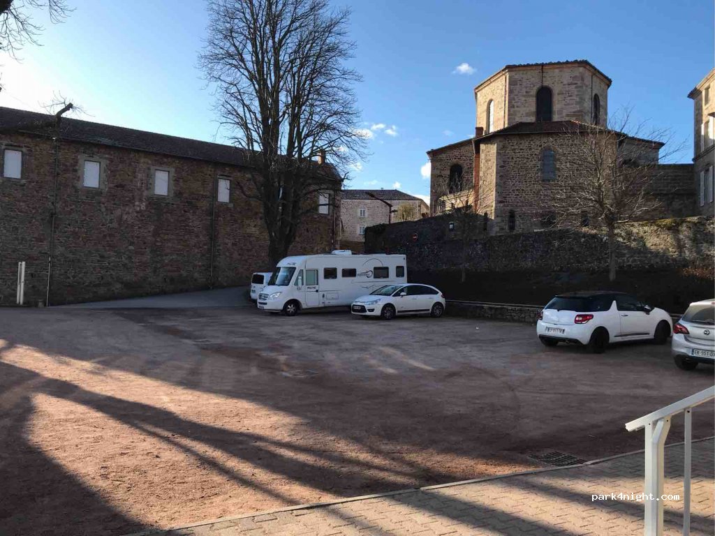 (42410) Pélussin - 4 Place du Fossé — foto 2