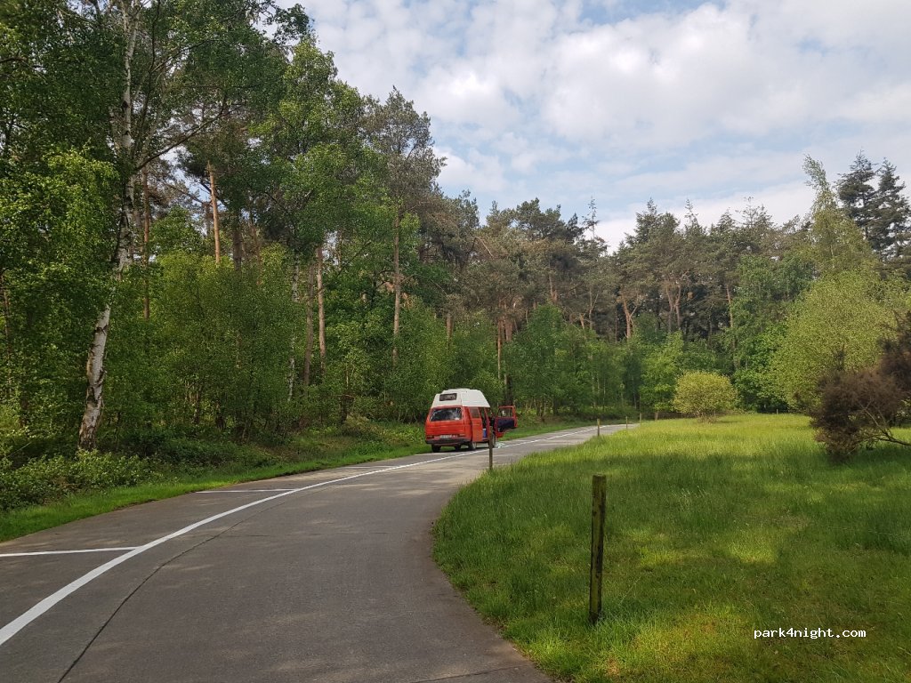 (9910) Knesselare - 11 Drongengoedweg — foto