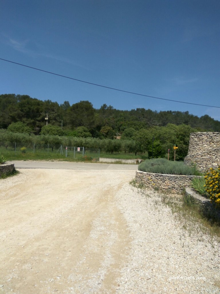 (30000) Nîmes - 410 Chemin de Fontaubarne — foto