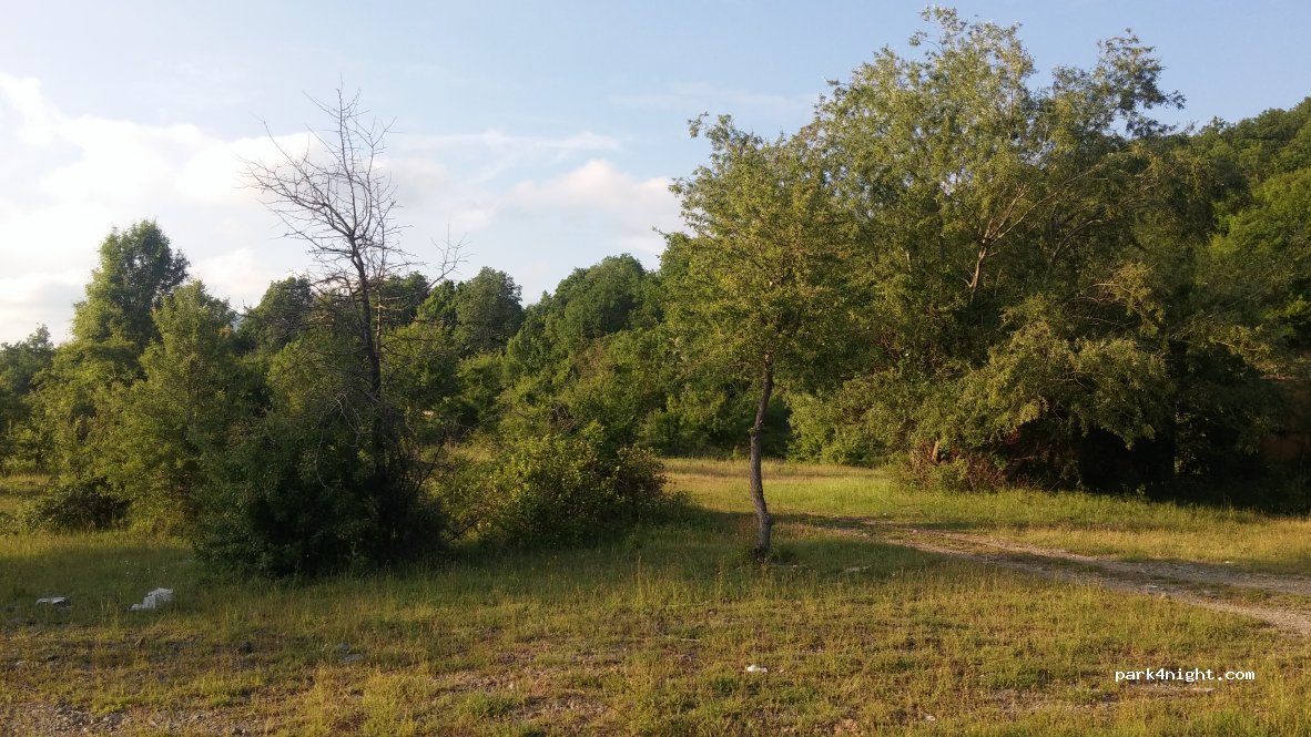 () Dreveno - Unnamed Road — foto 2