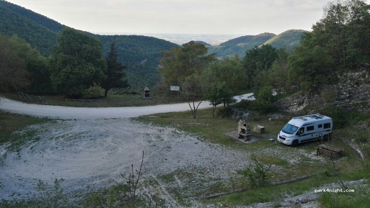 (60048) Serra San Quirico - Unnamed Road — foto