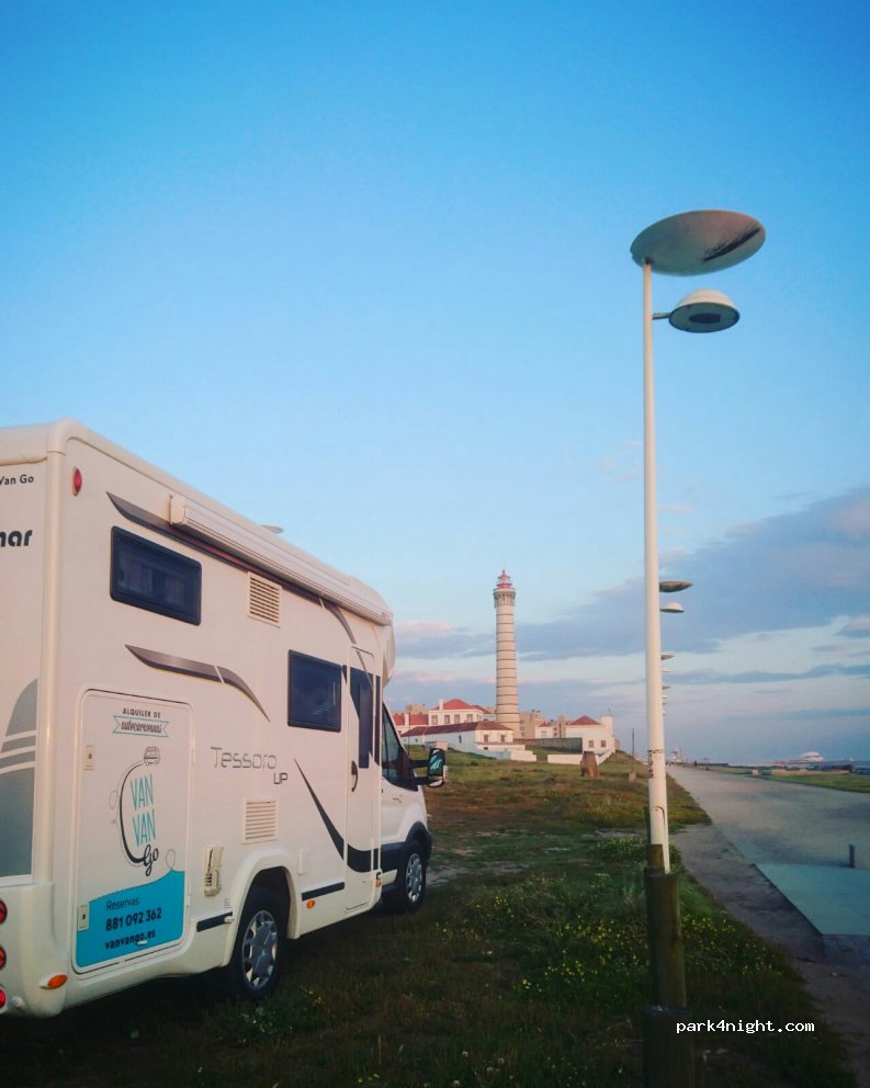 (4450) Leça da Palmeira - 65 Avenida Liberdade — foto