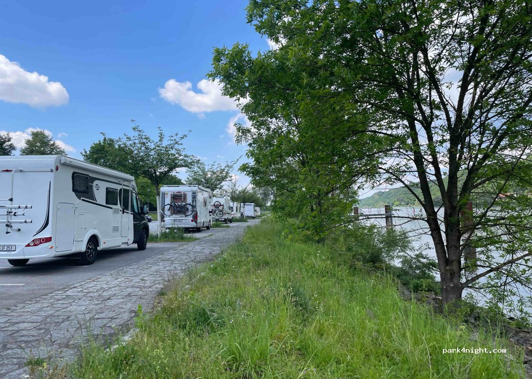 (94474) Vilshofen an der Donau - Regensburger Straße — foto 3