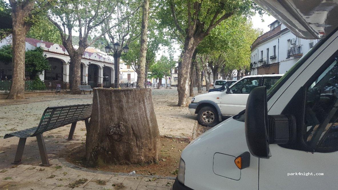 (41450) Constantina - 29-33 Paseo de la Alameda — foto 2