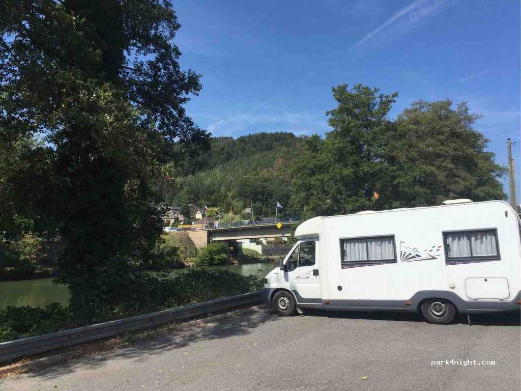(08700) Nouzonville - 78 Rue de Montmeuse — foto 2