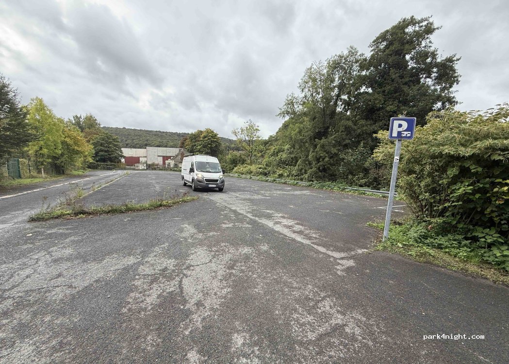 (08700) Nouzonville - 78 Rue de Montmeuse — foto 4