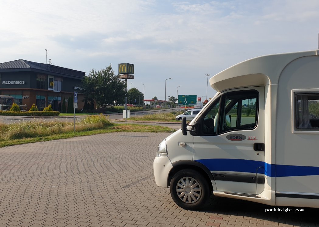 (05-126) Nieporęt - rondo Imienia Jana Pawla II — foto 4