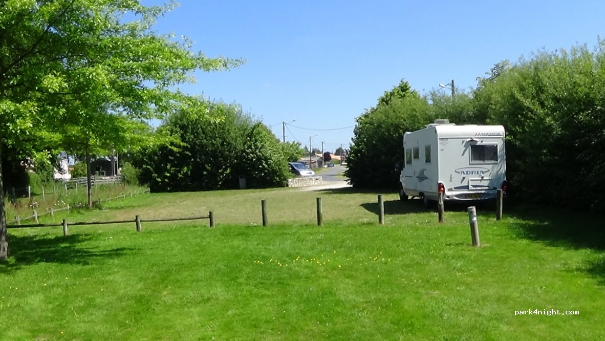 (79700) Saint-Amand-sur-Sèvre - 24 Boulevard de Maumusson — foto 2