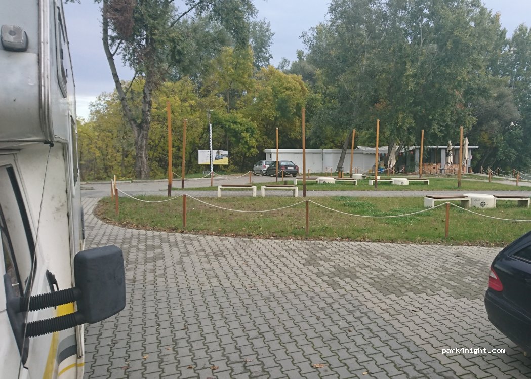 (6750) Algyő - 61 Kastélykert utca — foto