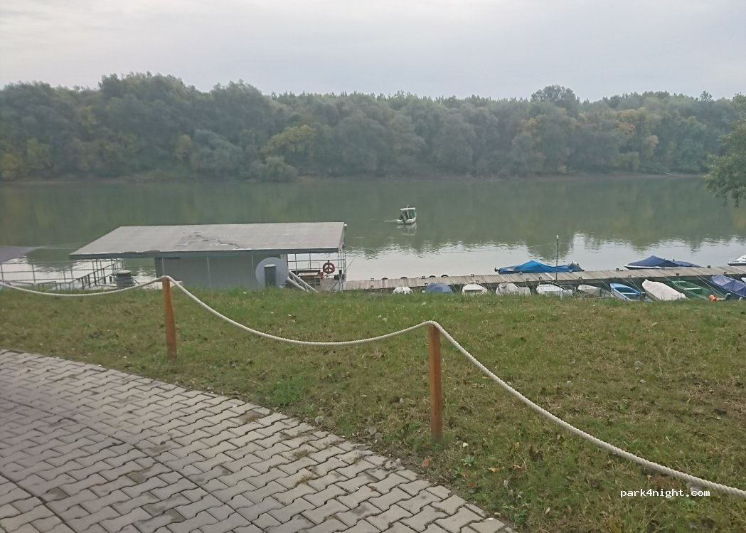 (6750) Algyő - 61 Kastélykert utca — foto 2