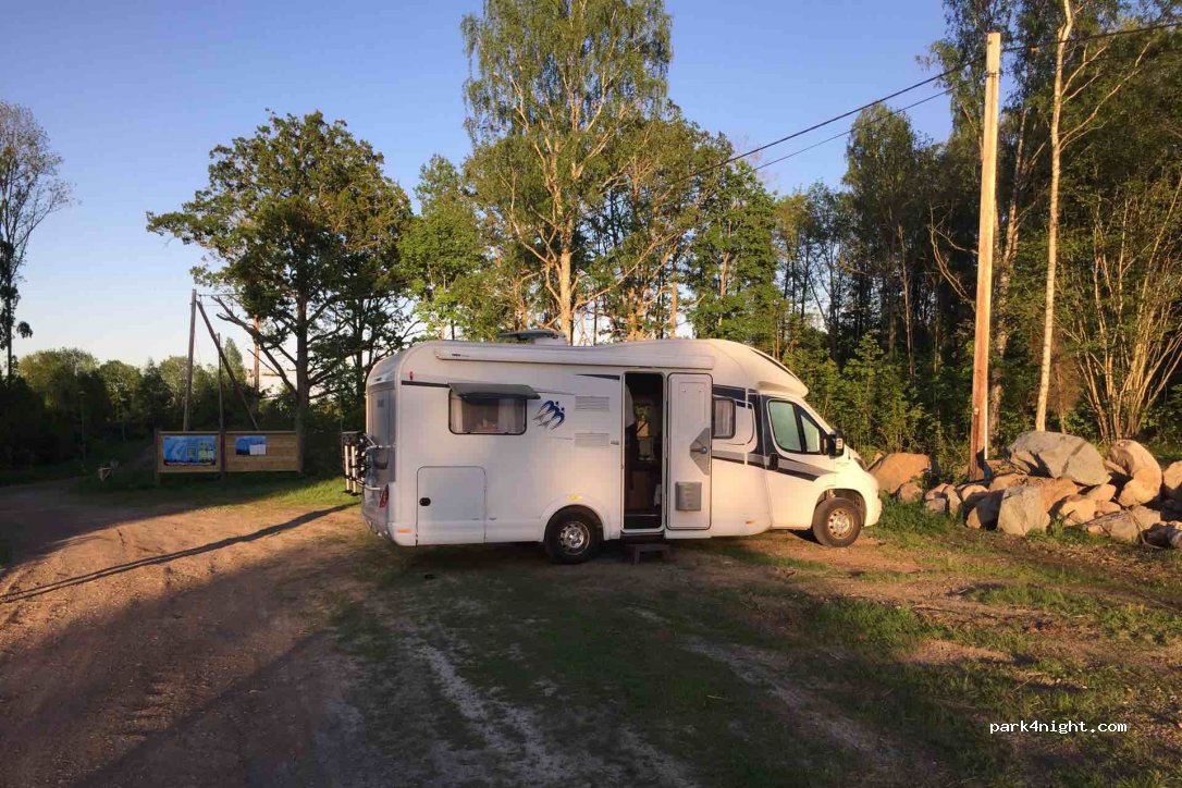 (570 80) Misterhult - 1 Dackestupet — foto