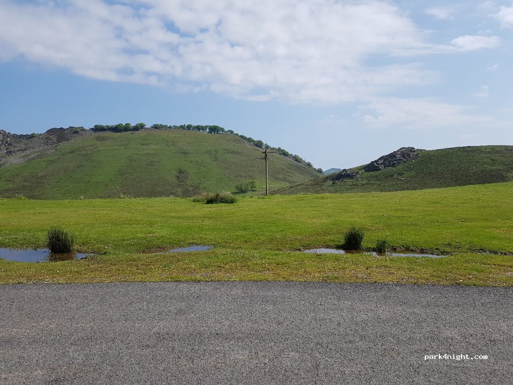 (31714) banca - Unnamed Road — foto