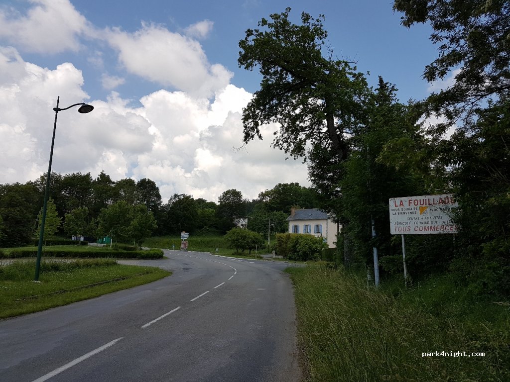 (12270) La Fouillade - 11 Route du Rouergue — foto