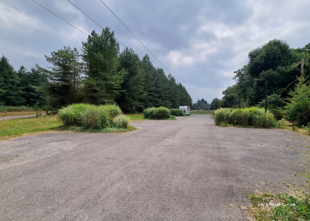(56350) Allaire - Rue Raymond Marcellin — foto 5