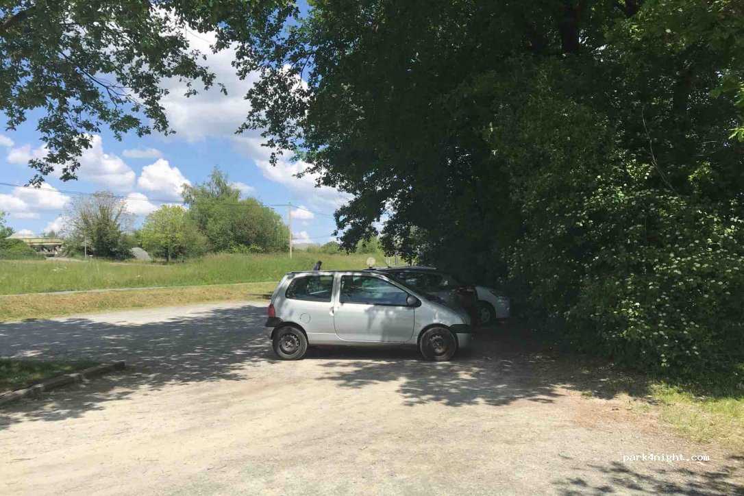(24800) Thiviers - Carrière de Planeau — foto 3