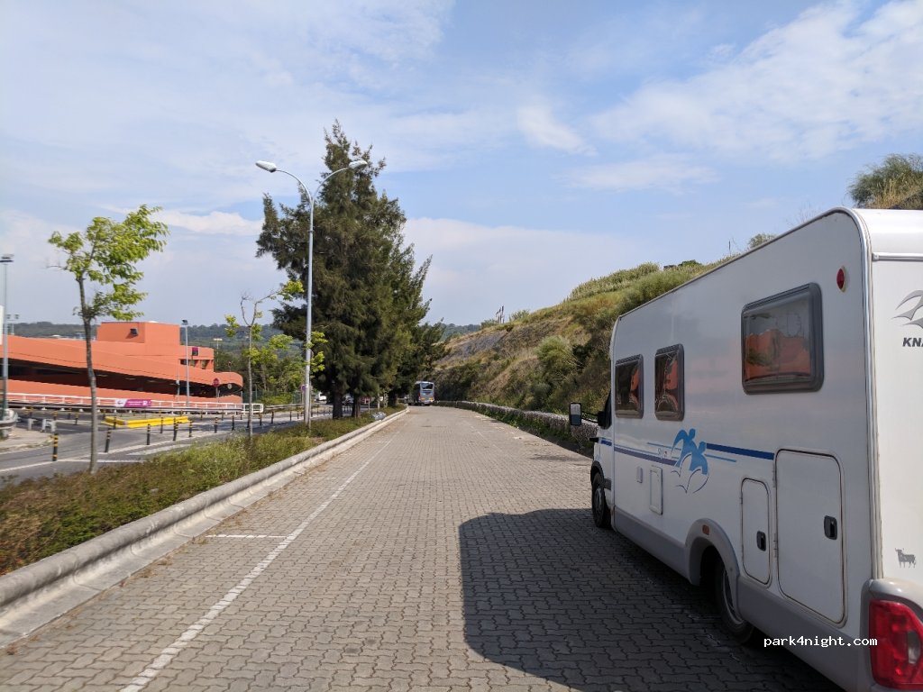 (2790) Carnaxide - Rua Quinta do Salrego — foto