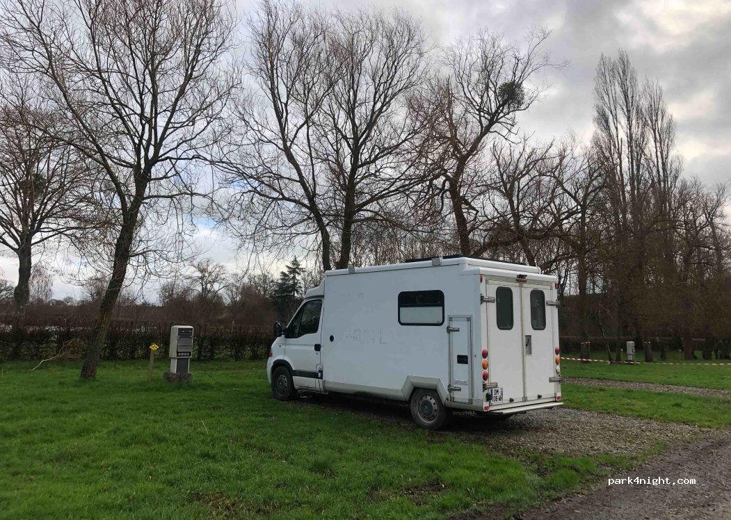 Aire de Saint-Paul-le-Gaultier — foto 2