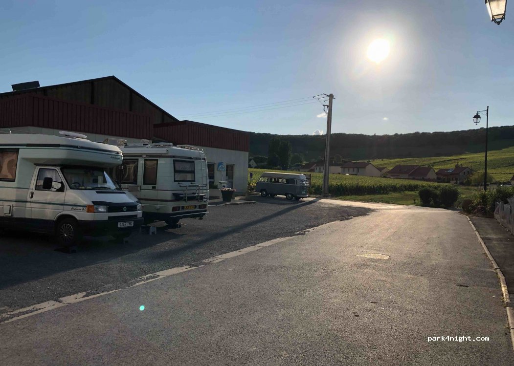 (51500) Chamery - 13 Rue du Château Rouge — foto 2