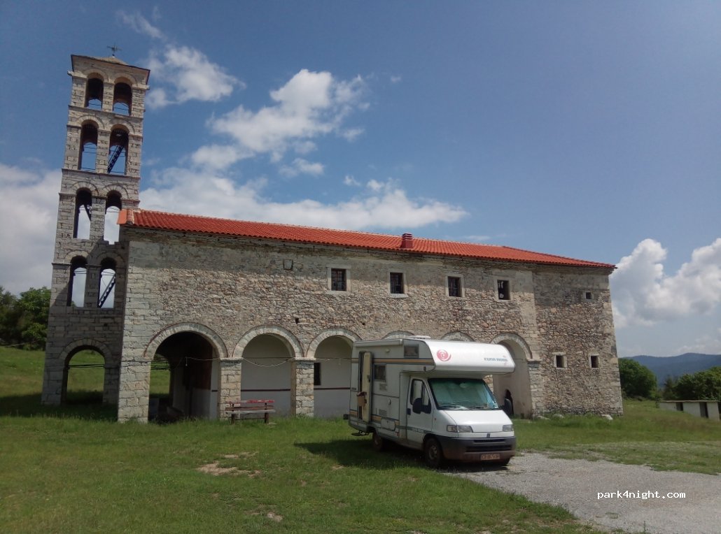 (660 33) Kato Nevrokopi - Unnamed Road — foto