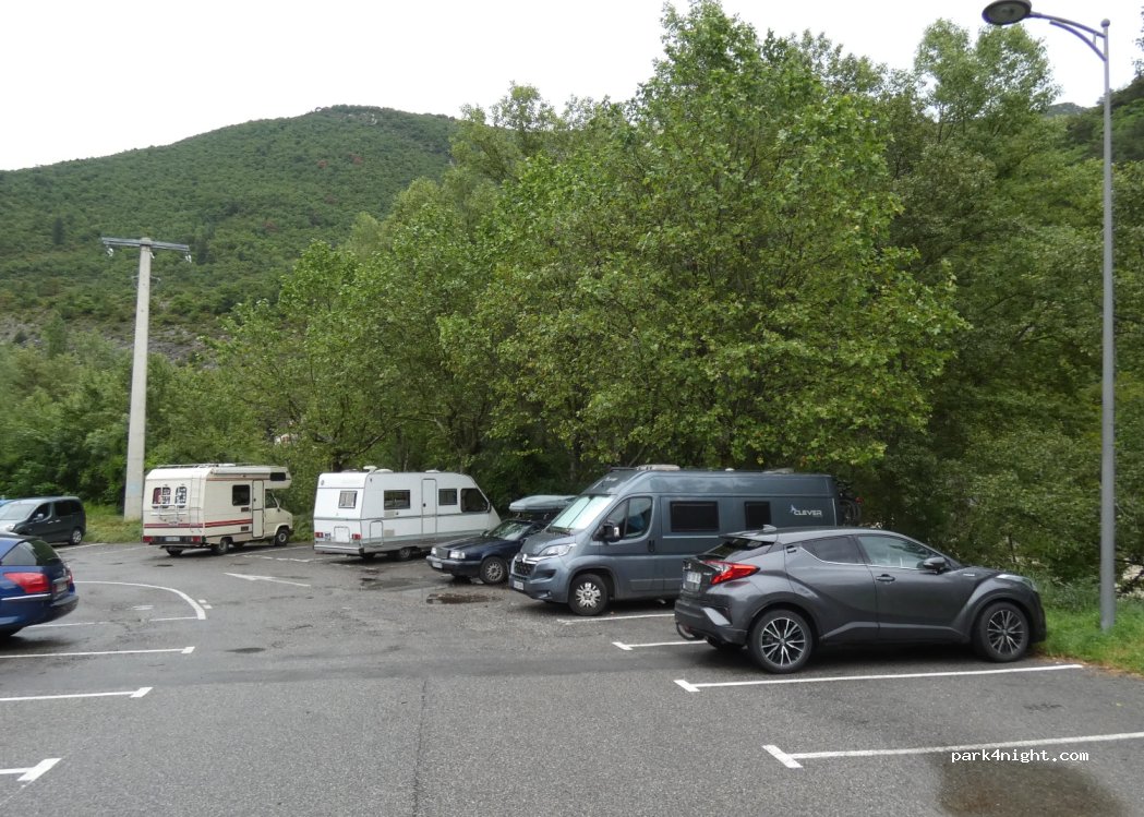 (05700) Serres - Place du Lac — foto 3