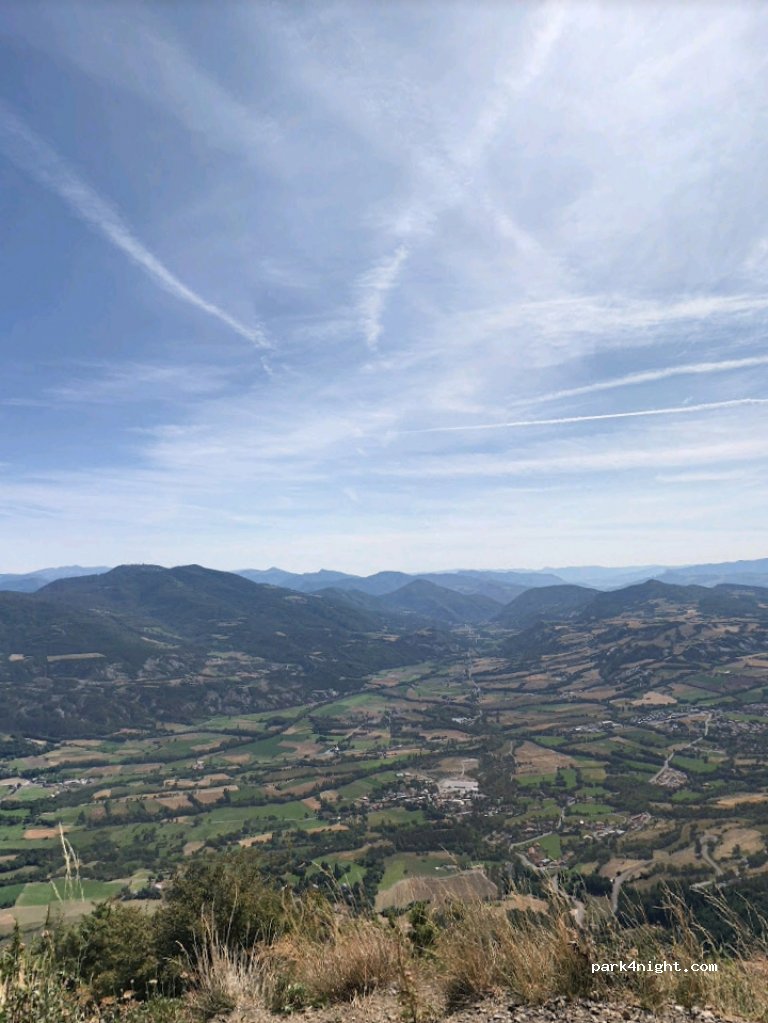 (05230) La Bâtie-Neuve - Unnamed Road — foto