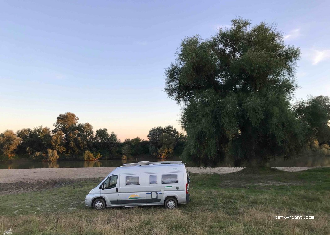 (447234) Petin - Unnamed Road — foto 2