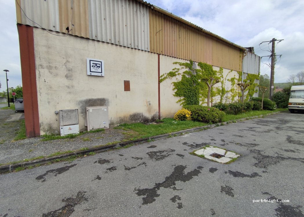 (31260) Mazères-sur-Salat - 13 Rue du Quai du Salat — foto