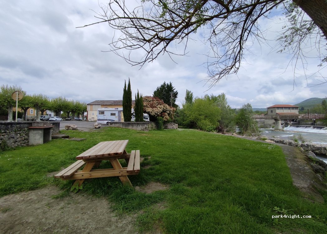 (31260) Mazères-sur-Salat - 13 Rue du Quai du Salat — foto 2