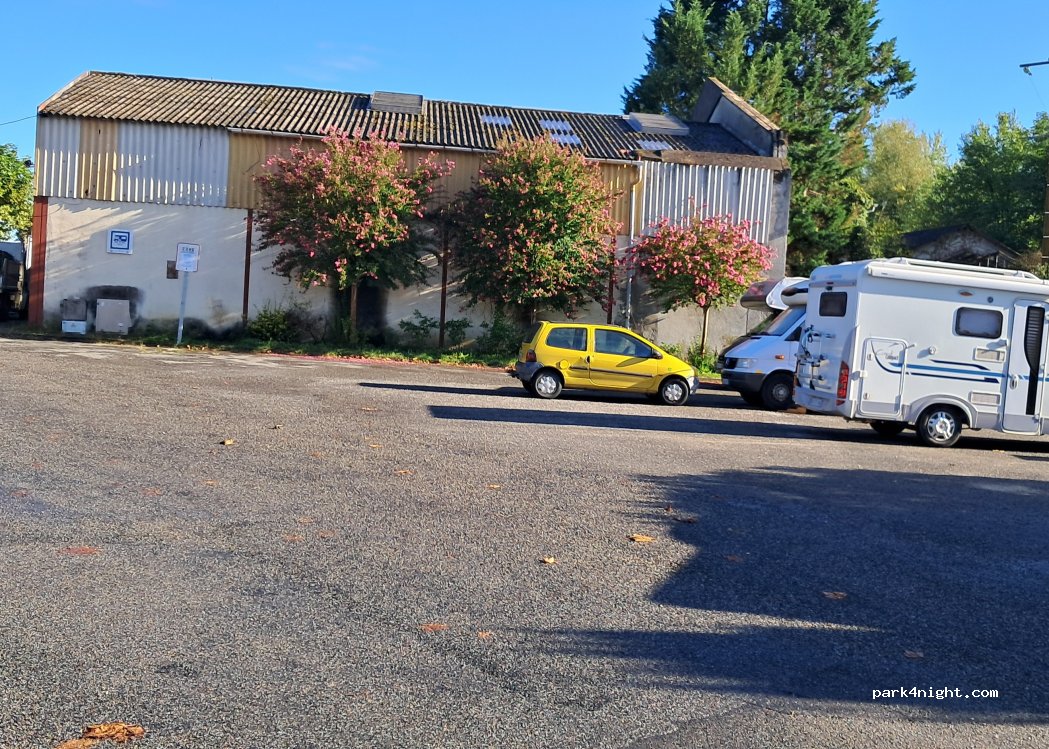 (31260) Mazères-sur-Salat - 13 Rue du Quai du Salat — foto 5