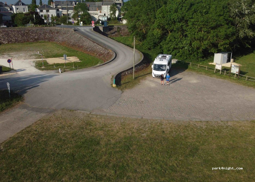 (49160) Saint-Martin-de-la-Place - 406 D952 — foto