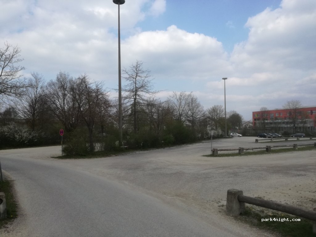 (92318) Neumarkt in der Oberpfalz - 40-44 Woffenbacher Straße — foto
