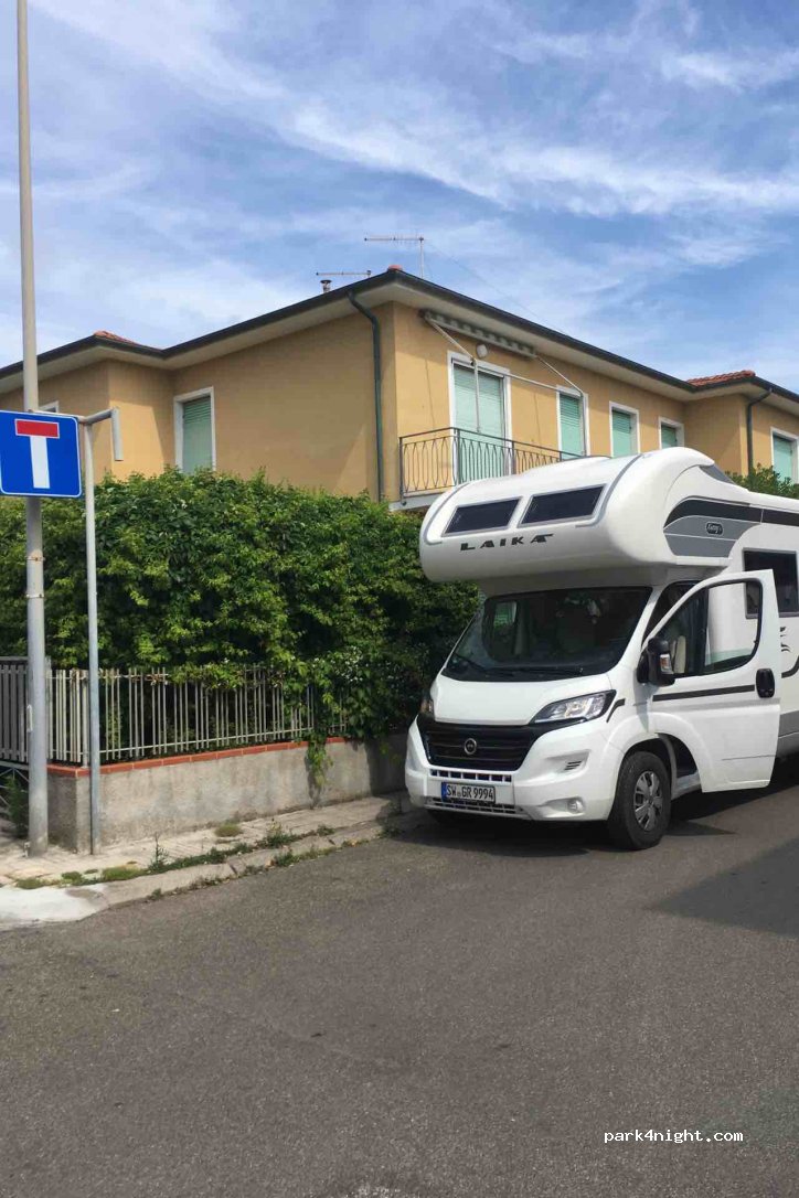 (57023) Cecina - 1 Via Orazio Antinori — foto