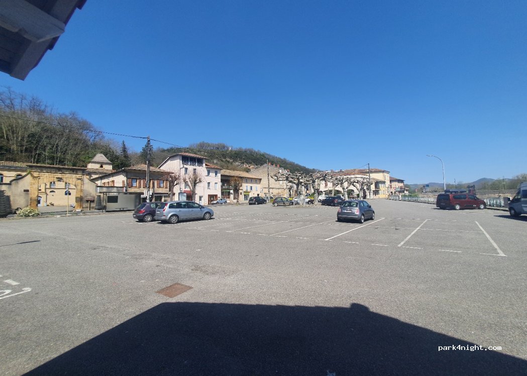 Aire de camping-cars Saint-Martory — foto