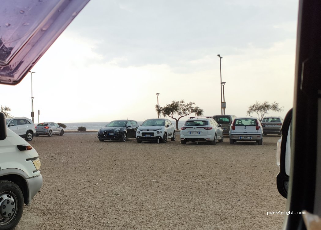 (08013) Bosa Marina - 29 Viale Mediterraneo — foto 3