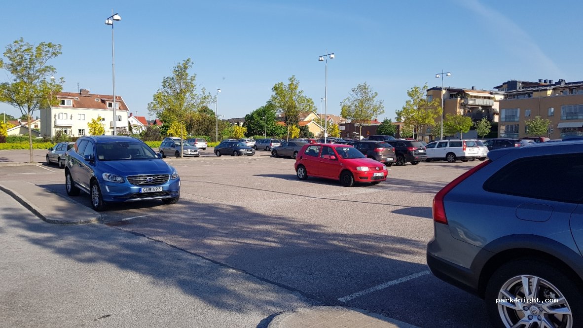 (442 30) Kungälv - Liljedalsgatan — foto 2