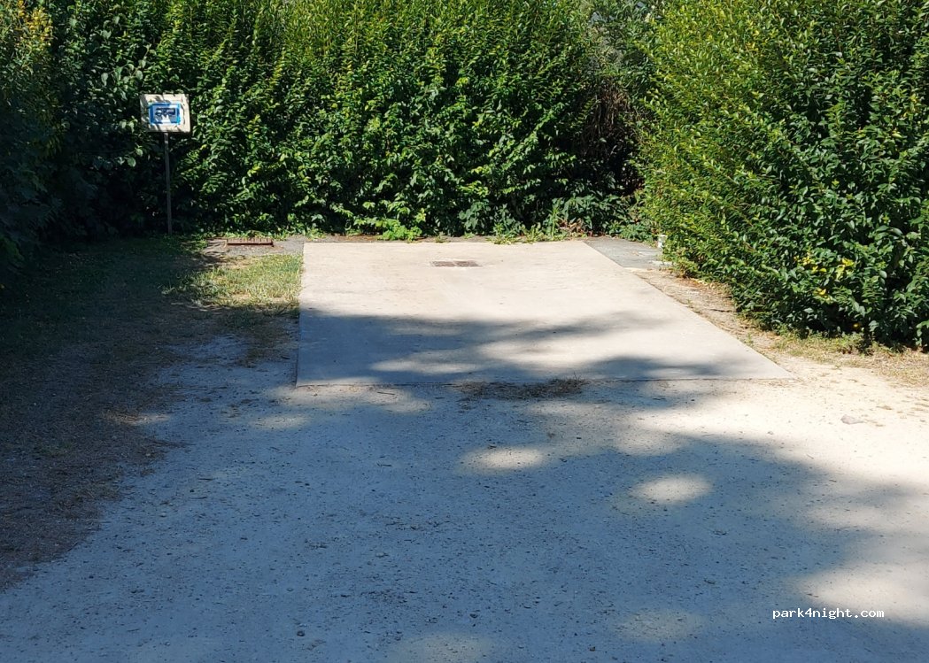 (49150) Le Guédéniau - 7-9 Rue du Lavoir — foto