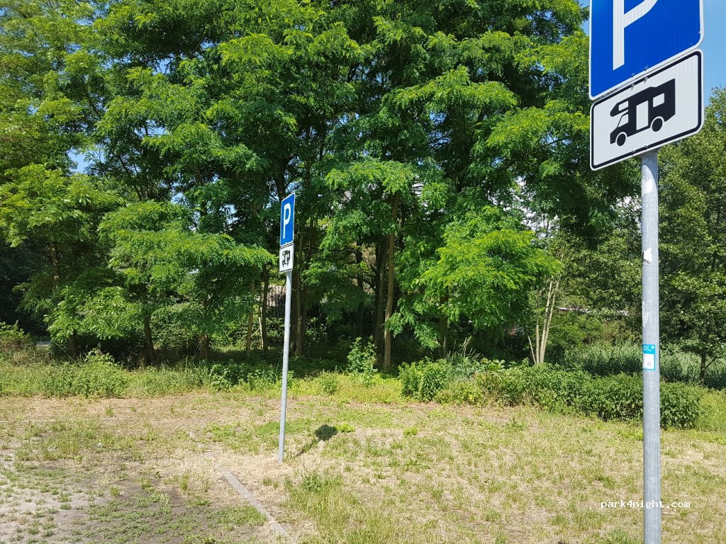 (14913) Jüterbog - 1 An der Tränke — foto
