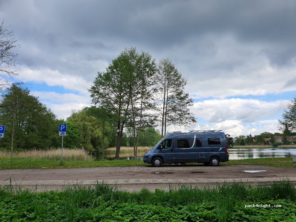 (14913) Jüterbog - 1 An der Tränke — foto 2