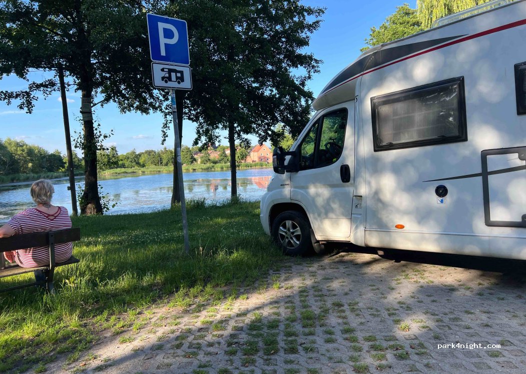 (14913) Jüterbog - 1 An der Tränke — foto 4