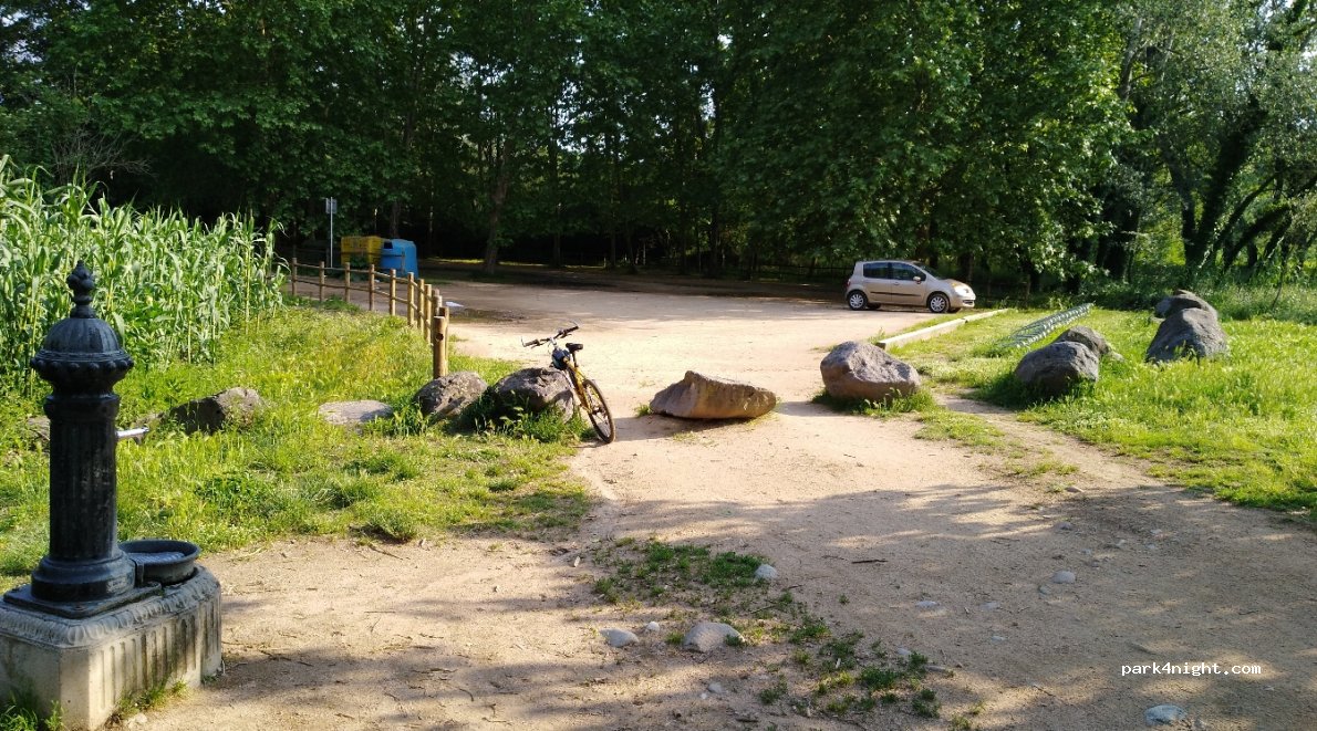 (17190) Salt - Unnamed Road — foto