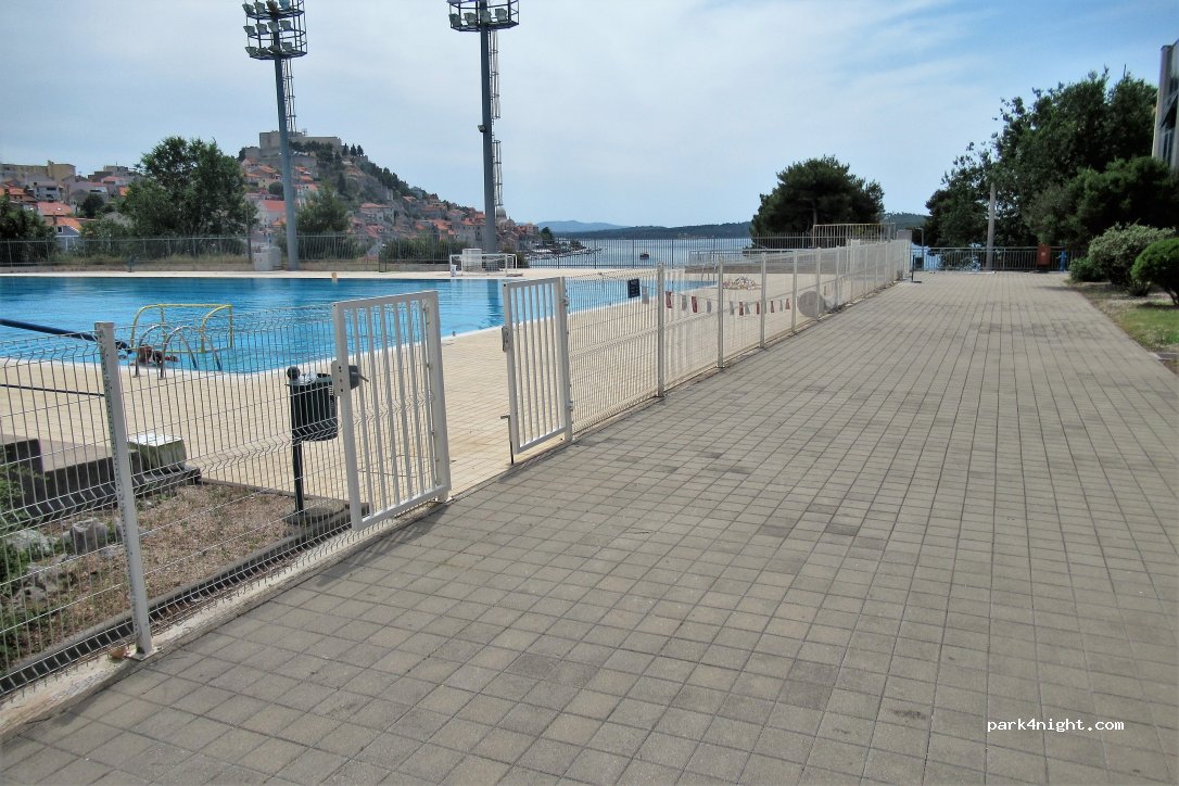 (22000) Šibenik - 33-35 prilaz tvornici — foto 3