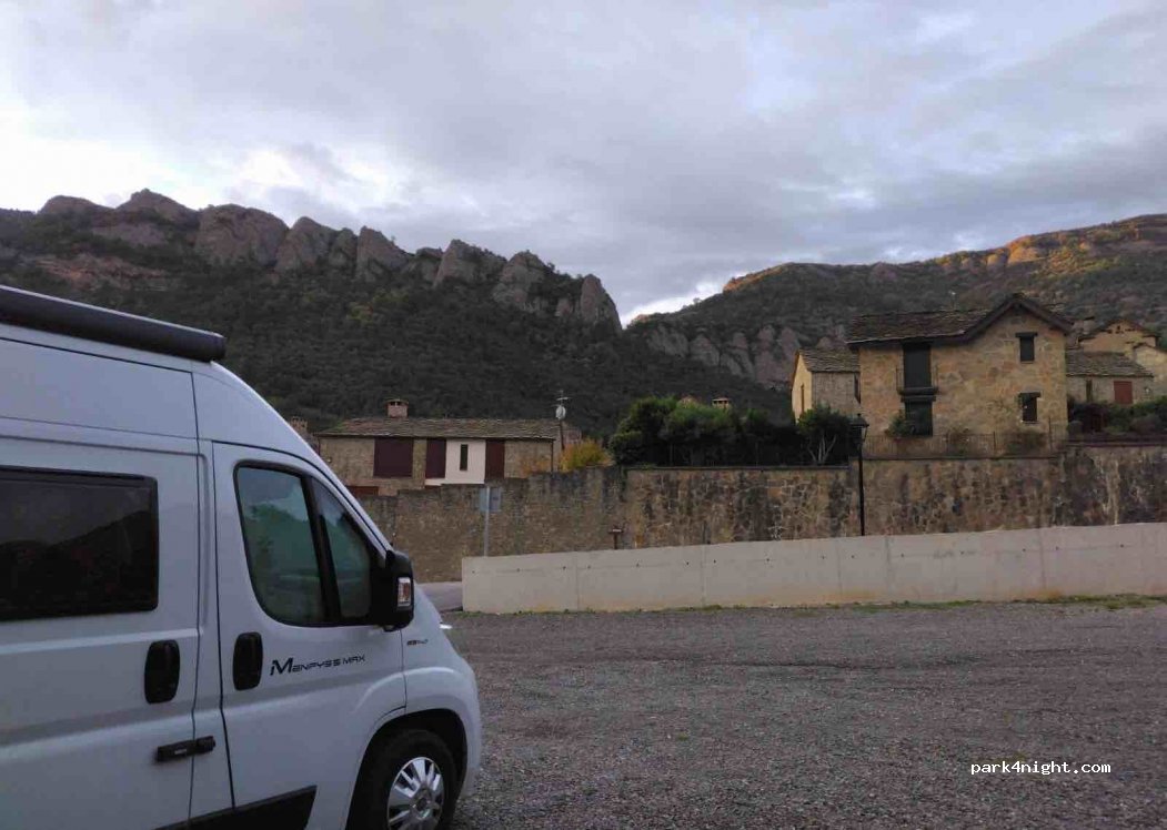 (22792) Santa Cruz de la Serós - 11 Carretera San Juan de la Peña — foto 2