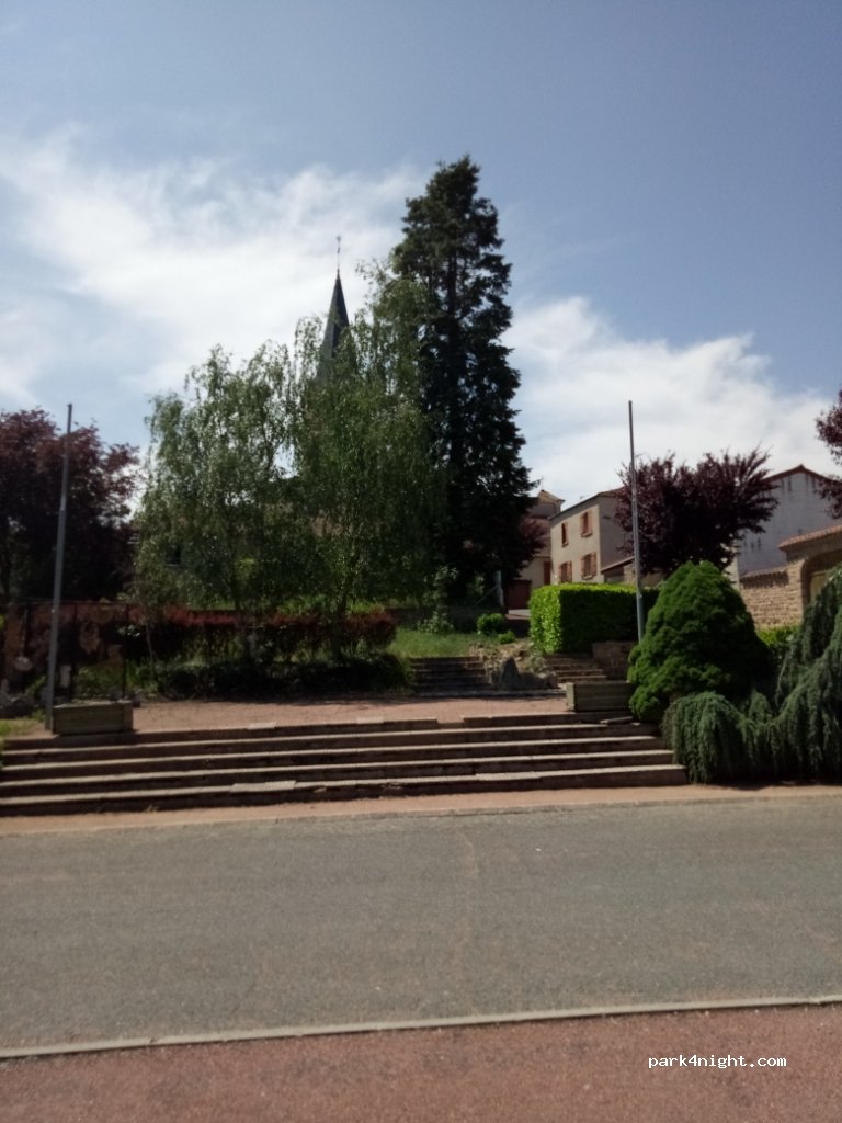 (42260) Bully - Le Bourg — foto